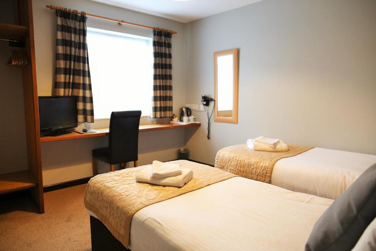 Tricky'S Hotel Redruth Buitenkant foto